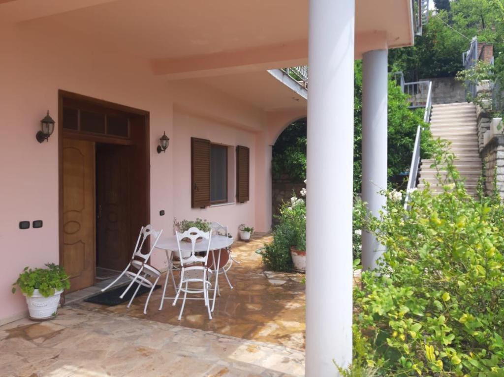Guesthouse Villa Rosa Berat Eksteriør billede