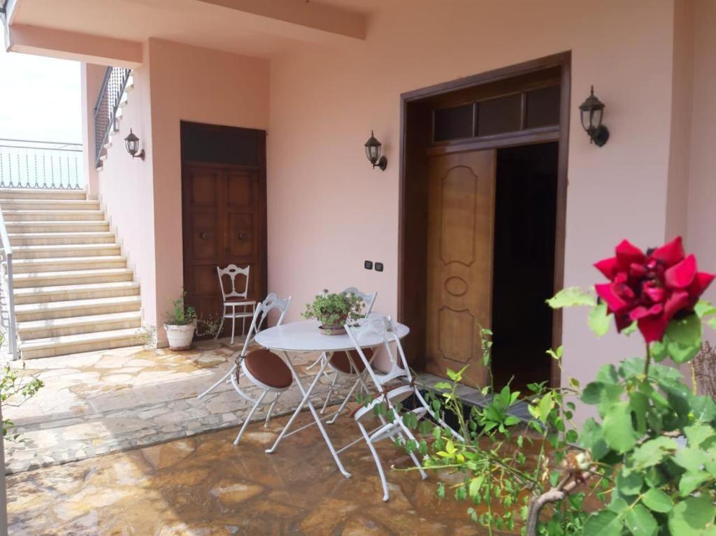 Guesthouse Villa Rosa Berat Eksteriør billede