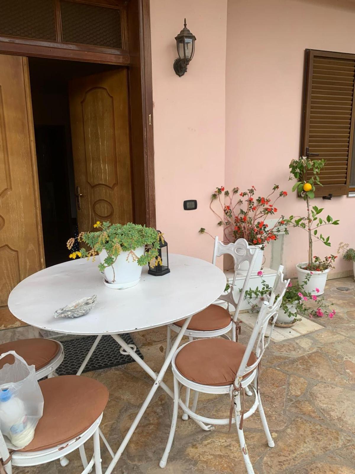 Guesthouse Villa Rosa Berat Værelse billede